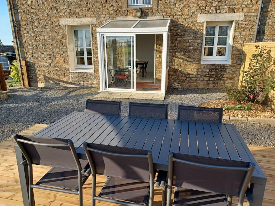 Maison Face au Mont avec extérieur Avranches Esterno foto