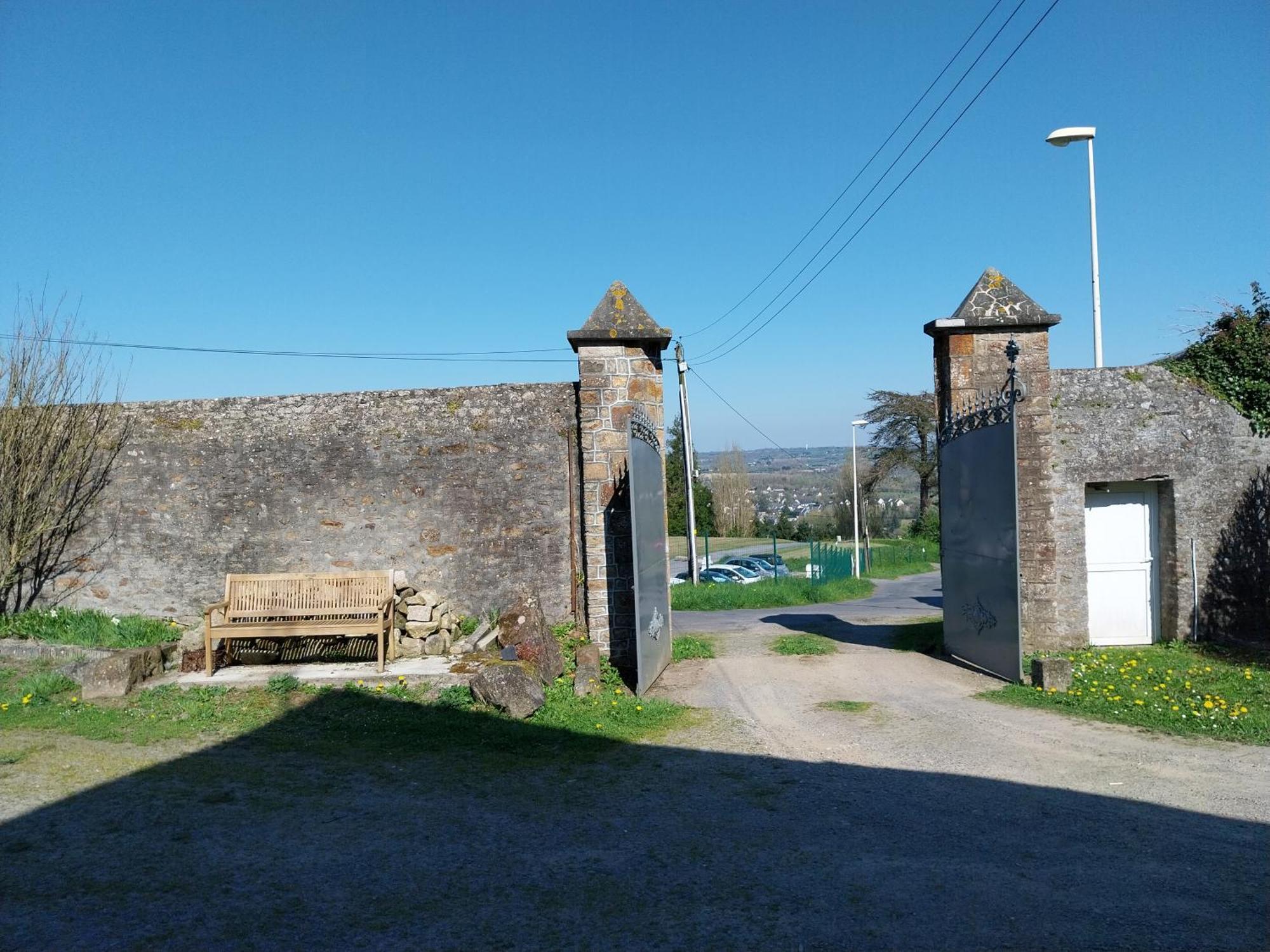 Maison Face au Mont avec extérieur Avranches Esterno foto